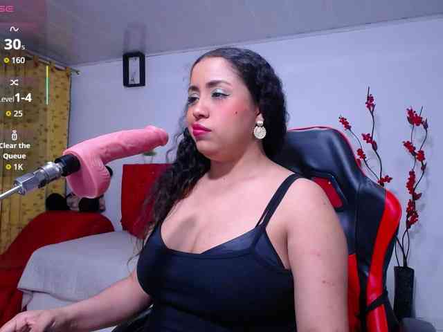 cristal-horny19