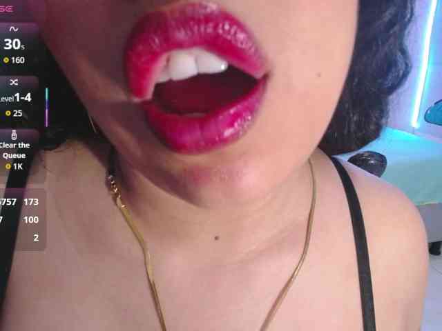 cristal-horny19 webcam