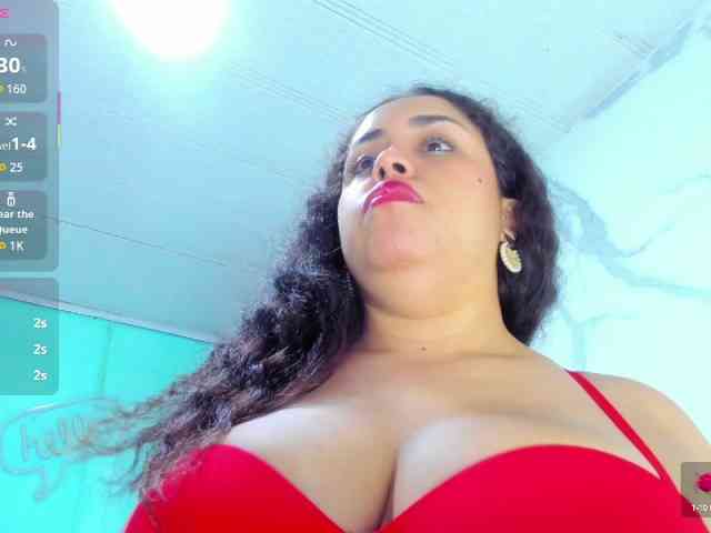 cristal-horny19