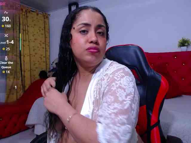 cristal-horny19 webcam
