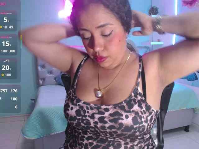 cristal-horny19 webcam