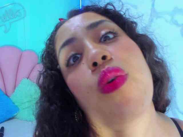 cristal-horny19 webcam