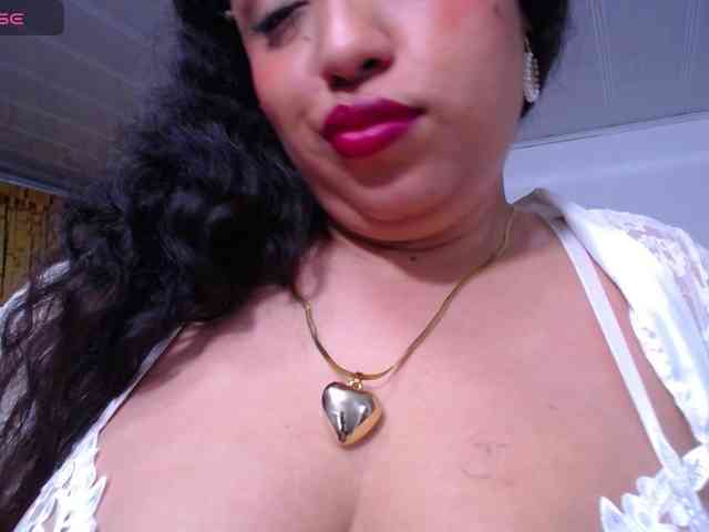 cristal-horny19 Live Webcam on BongaCams