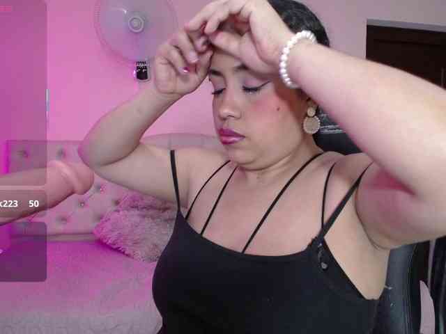 cristal-horny19
