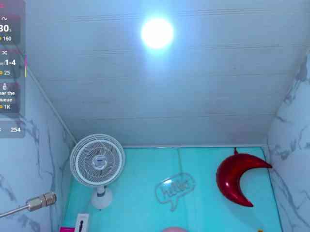 cristal-horny19 webcam