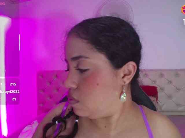 cristal-horny19