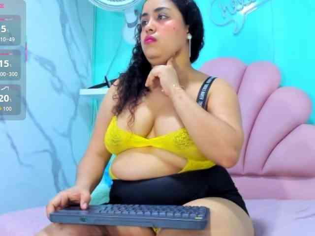cristal-horny19 webcam