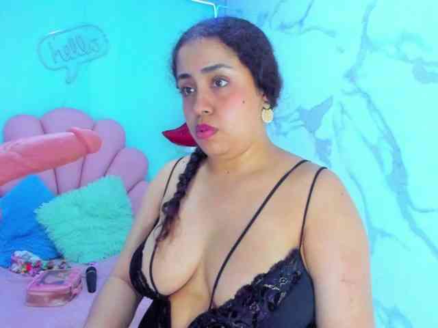cristal-horny19 webcam