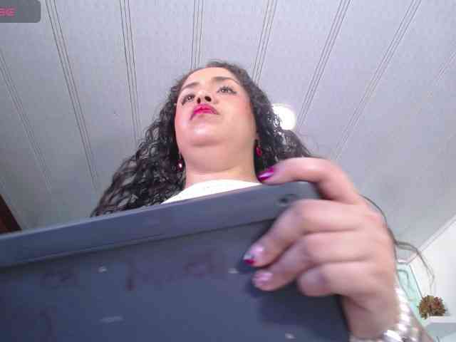cristal-horny19 webcam