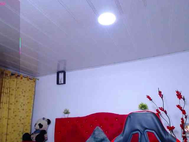 cristal-horny19 webcam