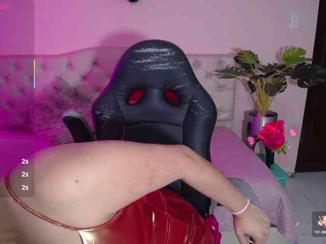 cristal-horny19 webcam