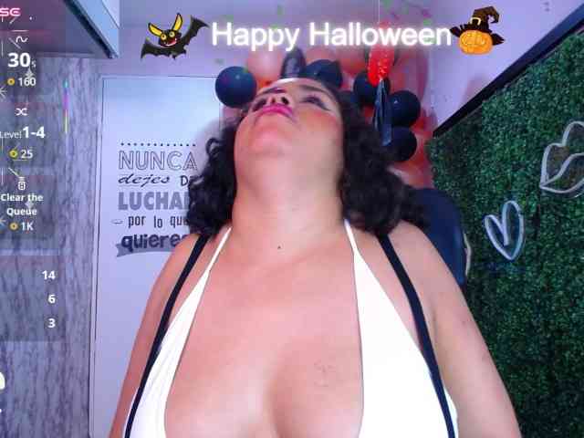 cristal-horny19 Live Webcam on BongaCams