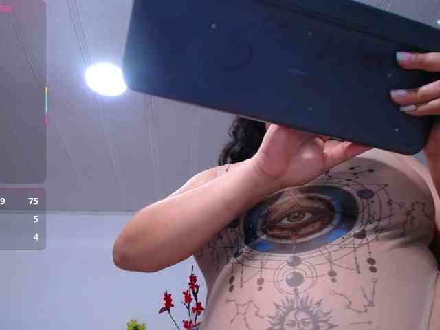 cristal-horny19 webcam