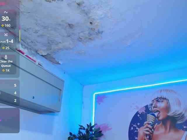 cristal-horny19 webcam