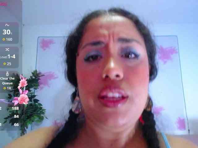 cristal-horny19