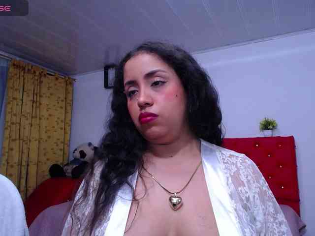 cristal-horny19 webcam