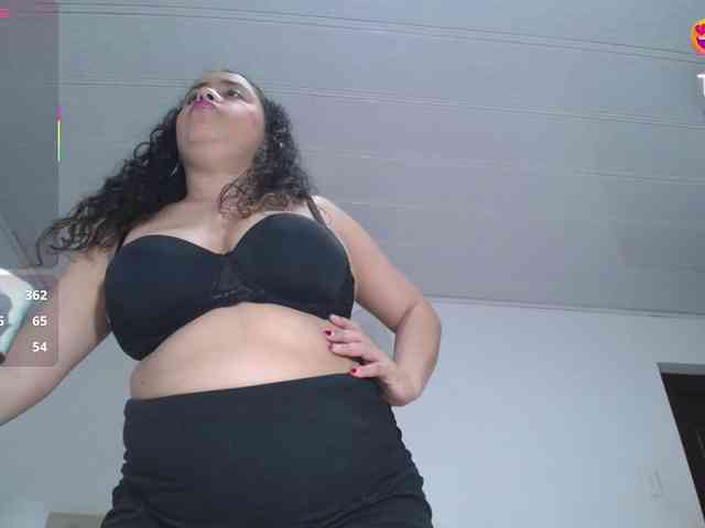 cristal-horny19