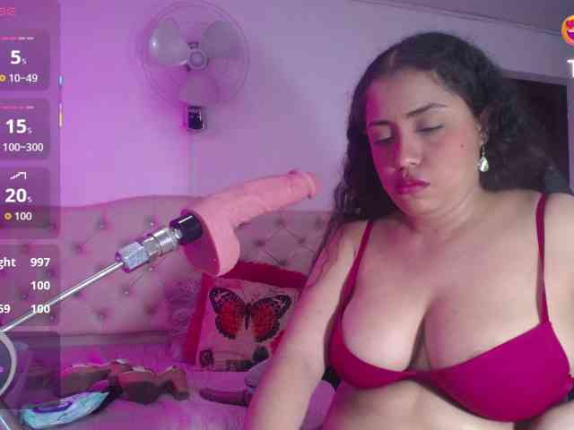 cristal-horny19