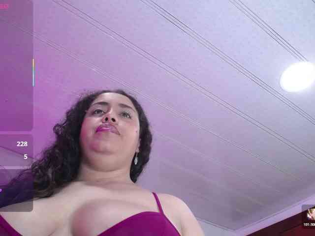 cristal-horny19 webcam