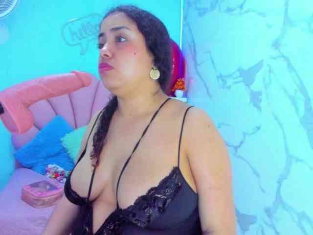 cristal-horny19 cristal-horny19