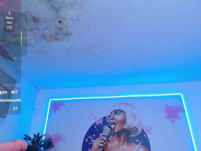 cristal-horny19 webcam