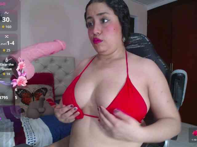 Cristal-horny19