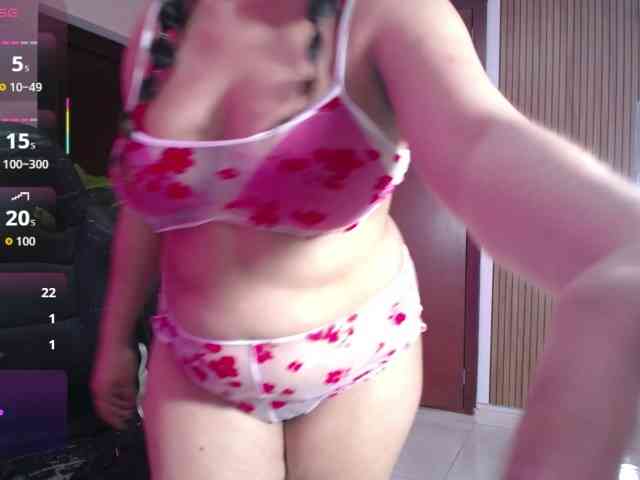 cristal-horny19