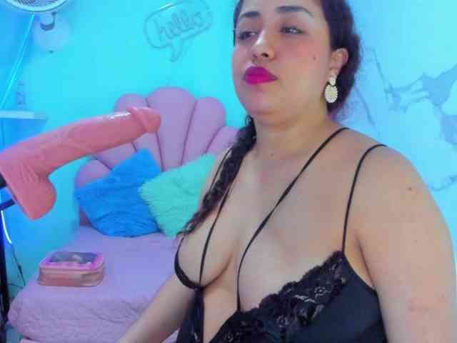 cristal-horny19 webcam
