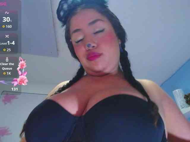 cristal-horny19