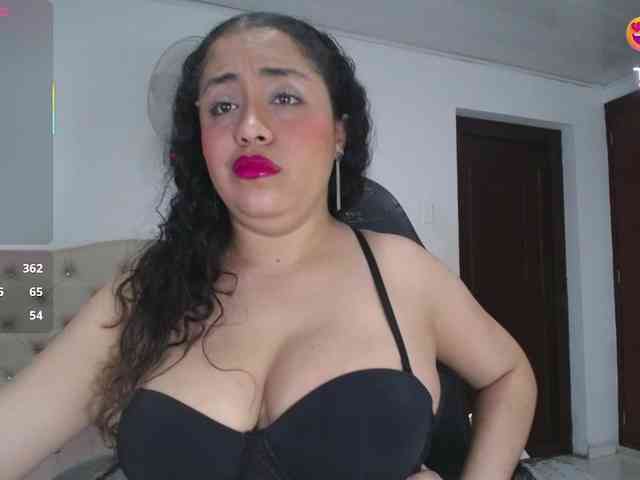 cristal-horny19 webcam