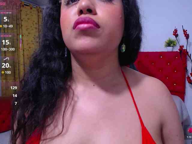 cristal-horny19