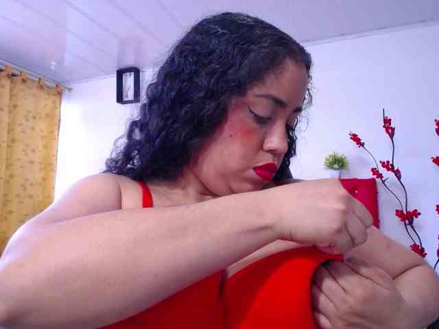 cristal-horny19 webcam