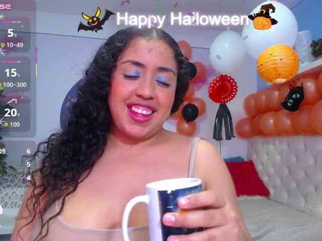 cristal-horny19
