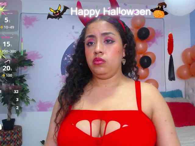 cristal-horny19