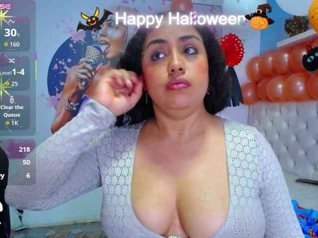 cristal-horny19