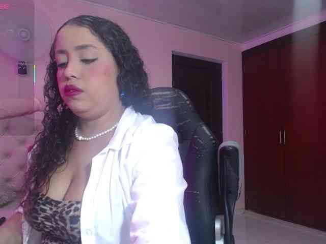 cristal-horny19 webcam