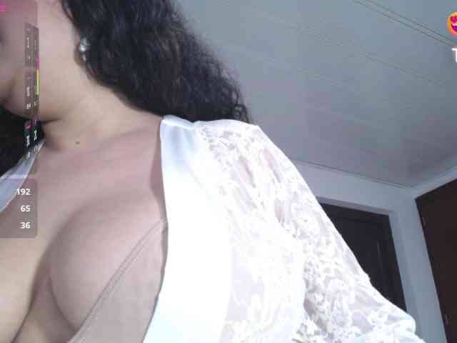 cristal-horny19 webcam