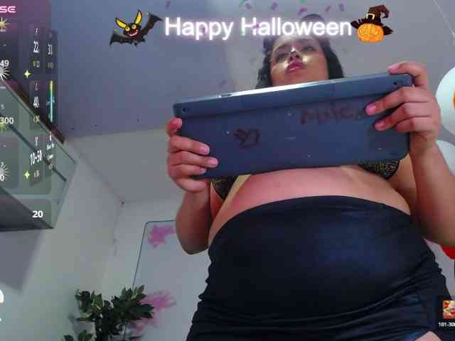 cristal-horny19