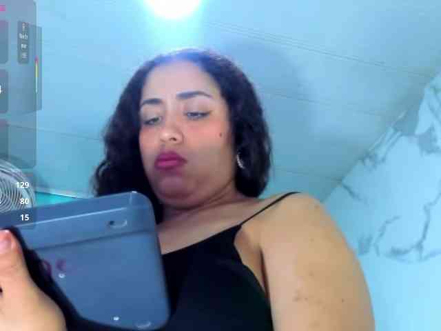 cristal-horny19 webcam