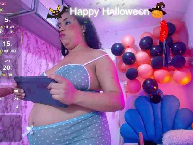 cristal-horny19