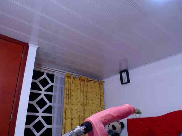 cristal-horny19 cristal-horny19