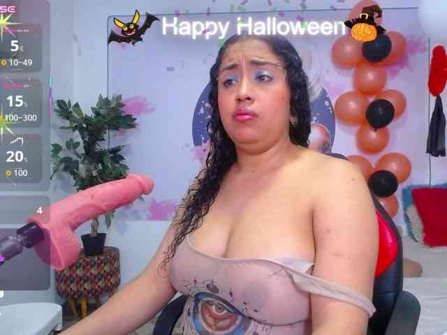 cristal-horny19