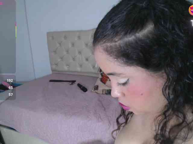 cristal-horny19 webcam