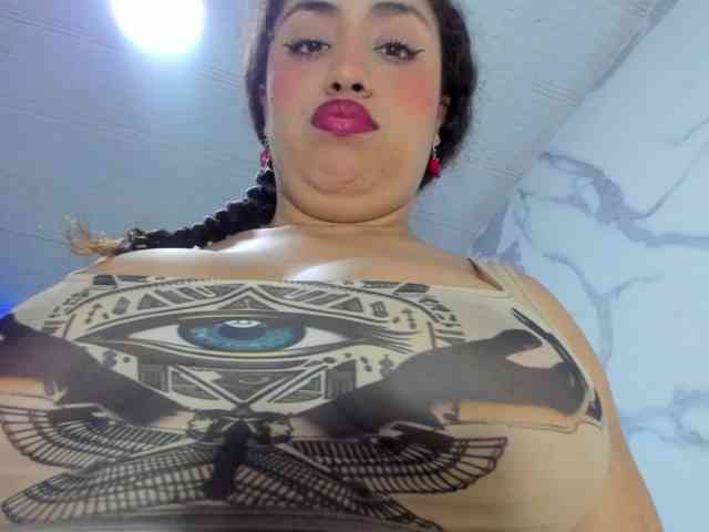 cristal-horny19 webcam