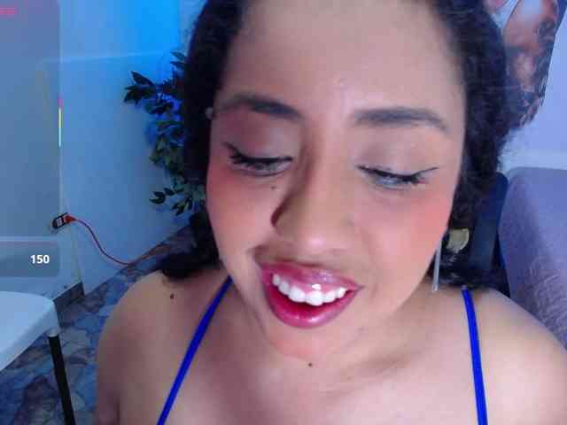 cristal-horny19