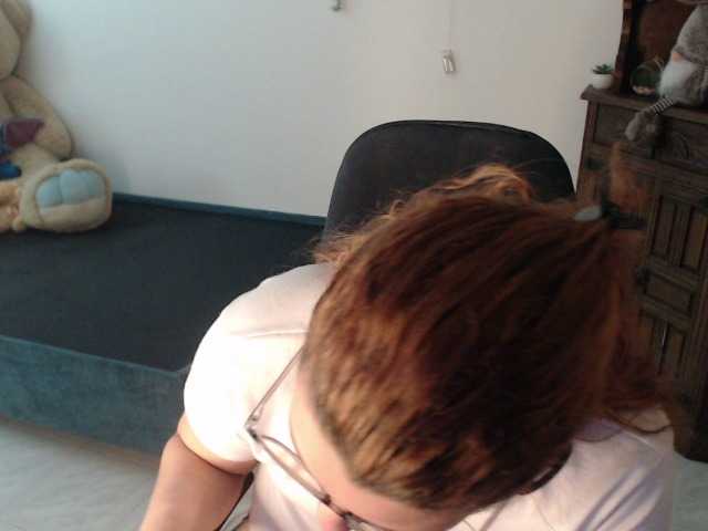 alexa-kiut live cam on BongaCams