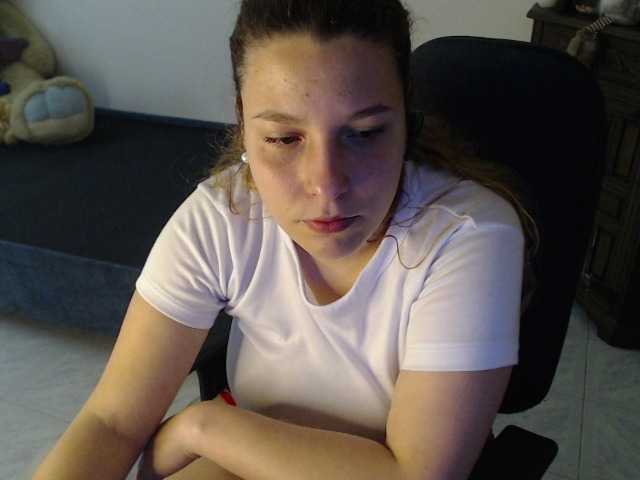 alexa-kiut live cam on BongaCams
