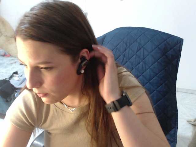 alexa-kiut live on BongaCams