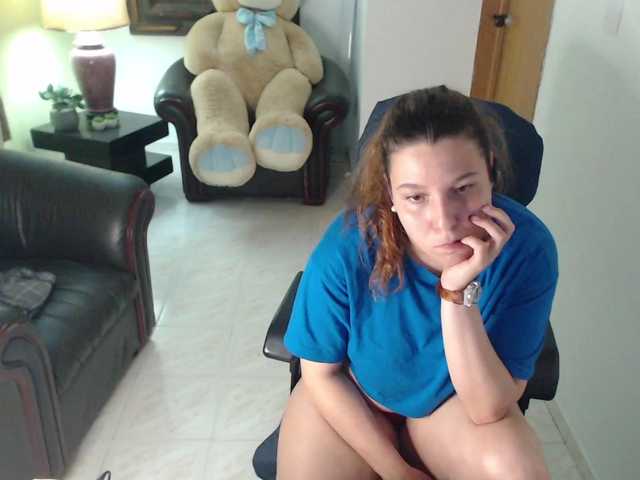 alexa-kiut live cam on BongaCams