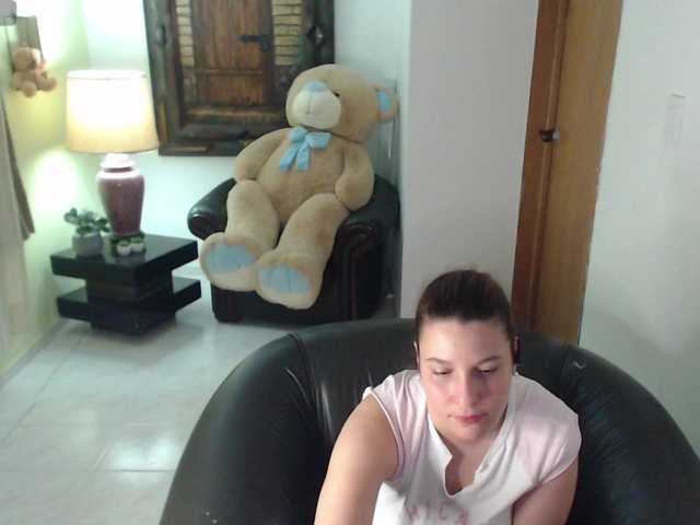 alexa-kiut live cam on BongaCams